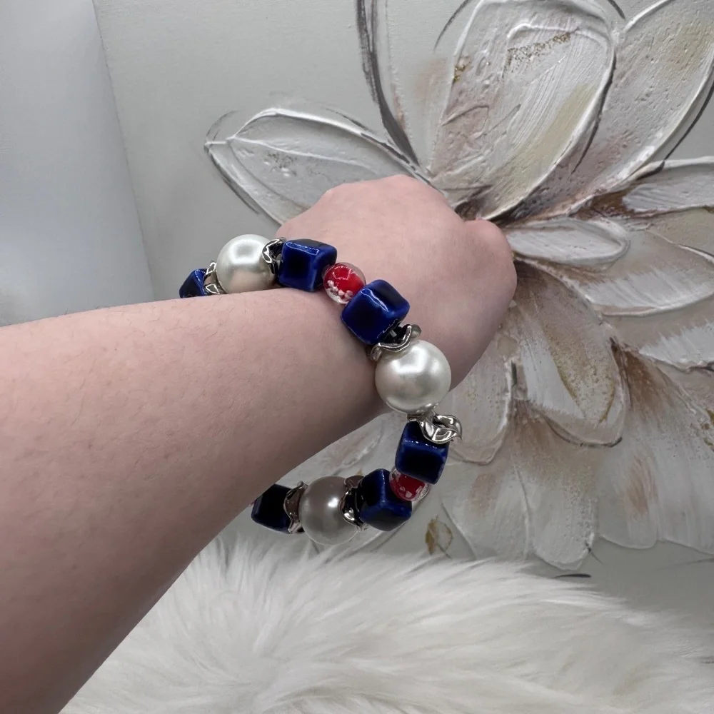 Red White Blue Pearl Beaded Bracelet – Patriotic Stretch Charm Bracelet